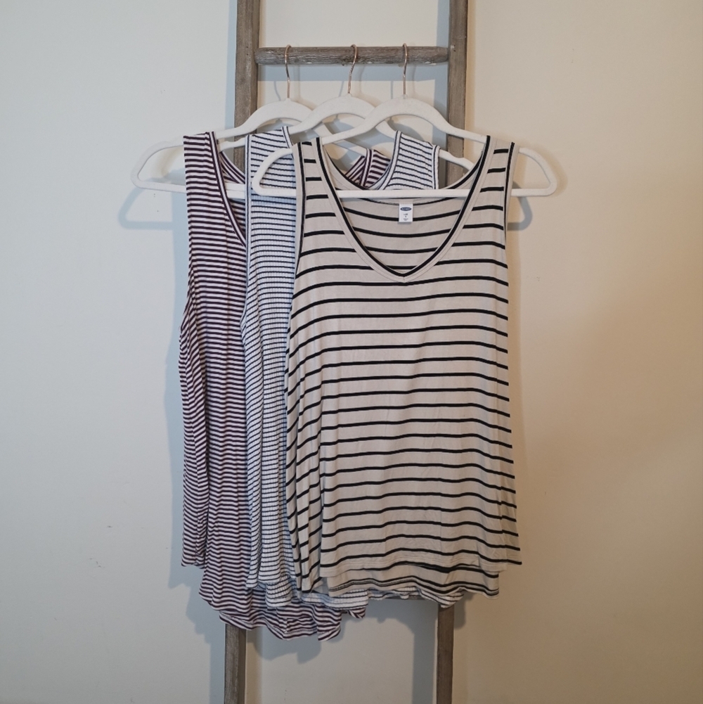 ⭐️40% Off⭐️ Old Navy Striped Tank Top Bundle